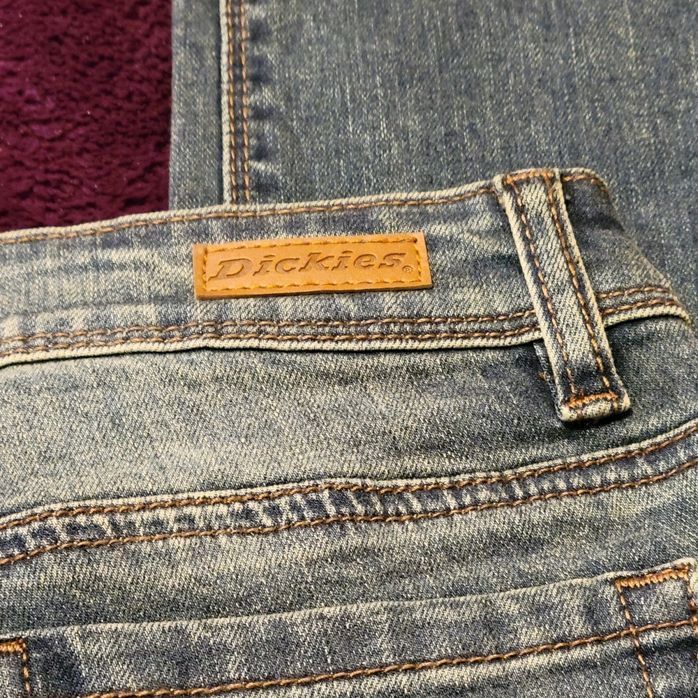 Jeans - Picture 3 of 5